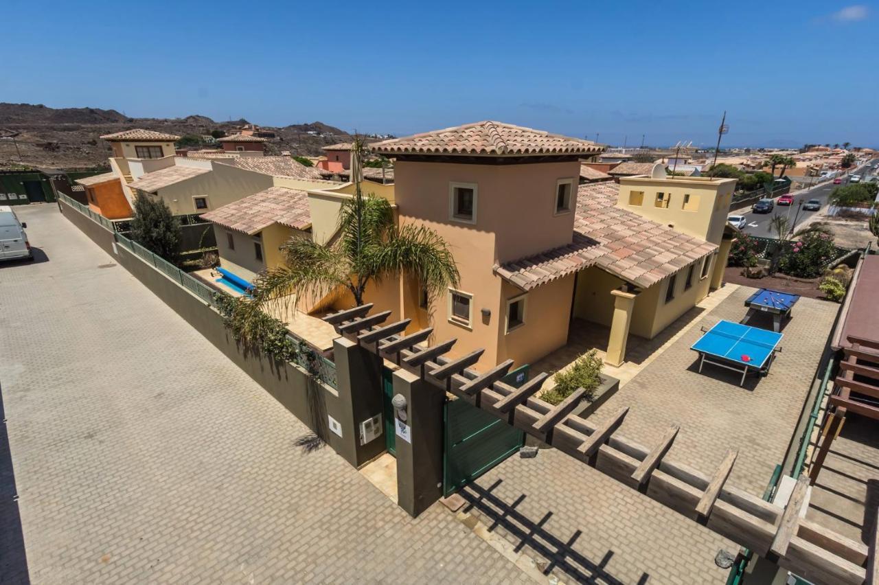 Villa Ducales By Villa Plus Corralejo Exterior photo